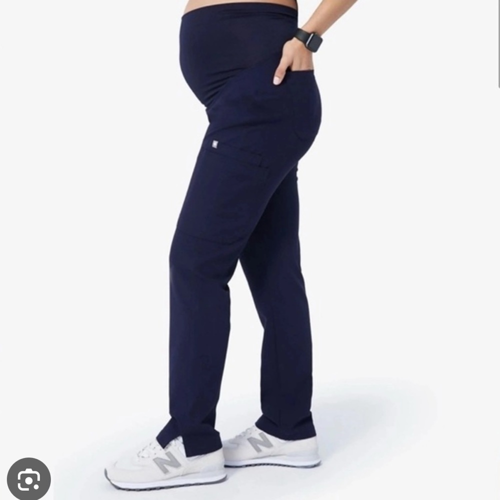 FIGS MATERNITY SCRUBS (XS)